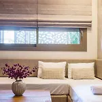 Euphoria Luxury Apartment